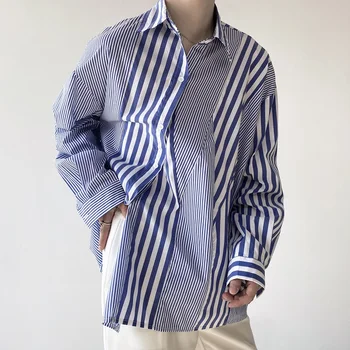 2022 האביב קוריאני סגנון ייחודי מלוכסנות placket עיצוב חולצות גברים מזדמנים חופשי סדיר פס תפירת חולצות M-XL