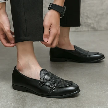 2023 חדש של גברים בטלן חום שחור Pu לנשימה כפול אבזם נזיר נעל המוקסין Cuir לשפוך מסיבת הלבוש נעלי גברים