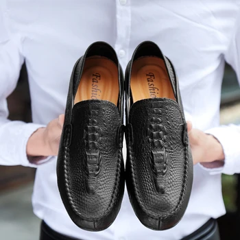 זכר נעלי מעצבים נעלי גברים פאטוס דה גבר מחליק על עור נעליים מזדמנים למבוגרים נהיגה המוקסין ציצית רך החלקה נעליים